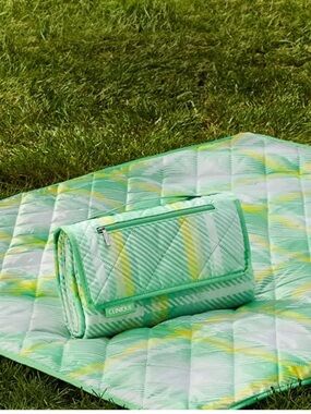 Clinique Mint & Yellow Quilted Picnic Blanket